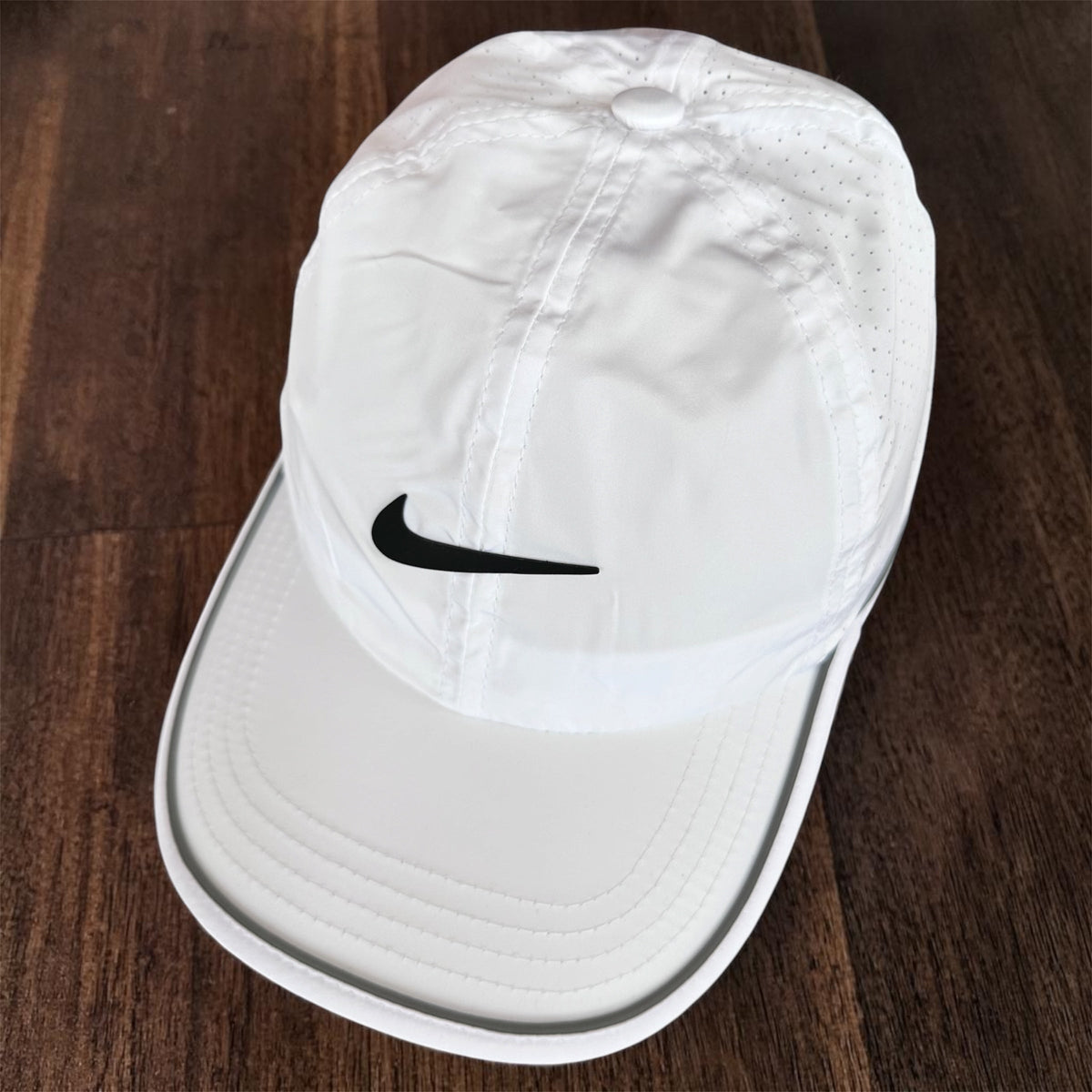 Casquette nike blanc Référence 02